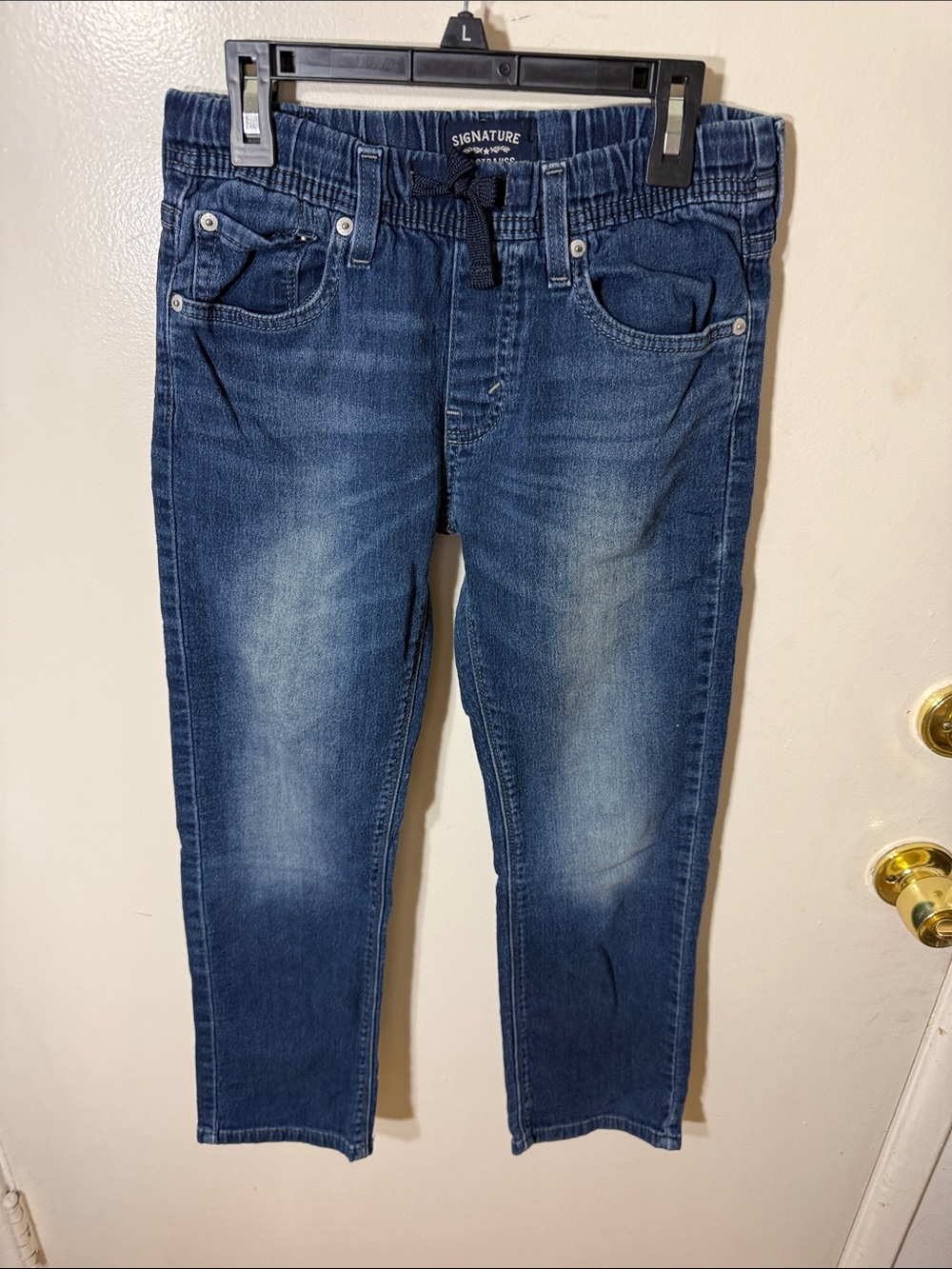 Signature Slim Straight Men’s Jeans in Dark Blue Wash